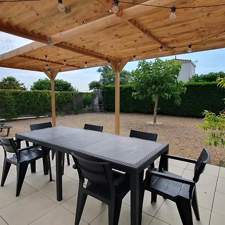 度假居 Maison Au Calme Avec Jardin, Proche Et Commerces, Equipee Pour Famille De 6 Personnes - Fr-1-476-197 滨海拉福特